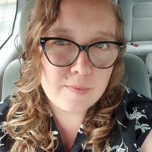 Meet your Posher, Kara